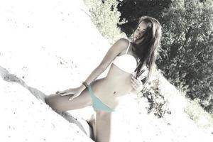 Photo of Lacy (19) from California dating profile