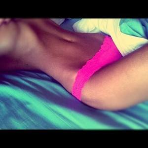 Meet Nikita (20) from Hawaii | No-Strings Adult Dating