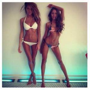 Adult dating profile photo of Vivian (22) in California