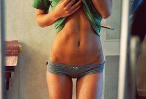 Adult dating profile photo of Evelyn (19) in California