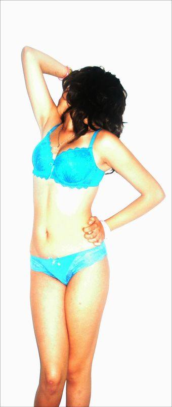 Paris (29), California | Adult Chat and Casual Meetups