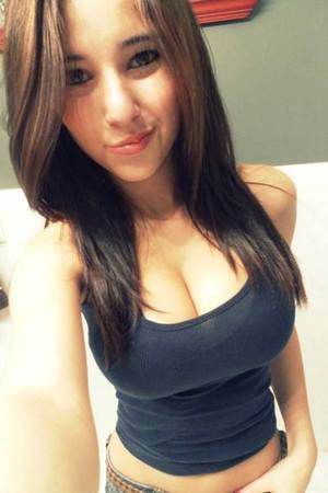 Latasha (18) from California profile image