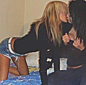 Photo of Celena (26) from Iowa dating profile