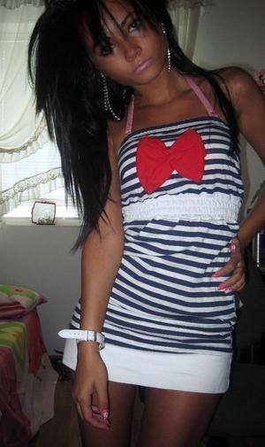 Isabel (25) in Ohio | Casual Dating with Older Men