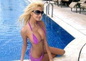 Local California Profile: Sabrina (19) | Older Men Welcome