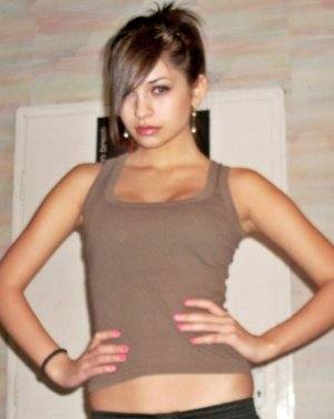 Francesca (24) in Mississippi | Local Adult Woman