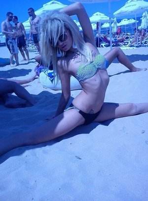 Adult dating profile photo of Phoebe (29) in Phoenix, AZ