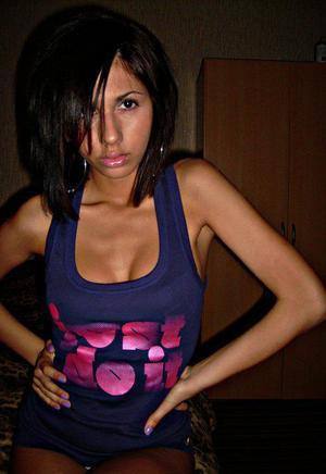 Roxana (29) in Missouri | Local Adult Woman