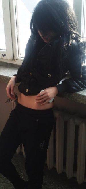 Chat with Kourtney (28) | Quebec Local Women