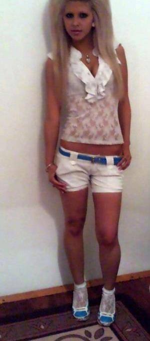 Chat with Cierra (23) | Missouri Local Women