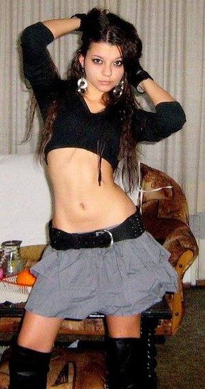 Danielle (28) in Tennessee | Local Adult Woman