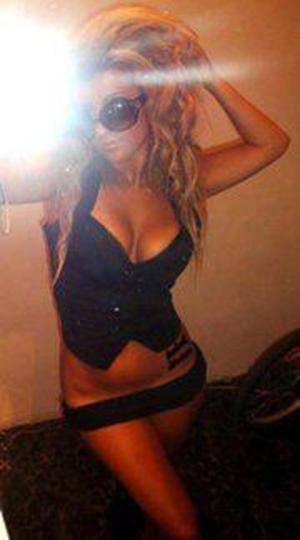 Alexandrea (22) in Quebec | Local Adult Woman