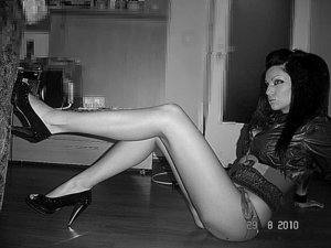 Chat with Jamila (26) | Connecticut Local Women