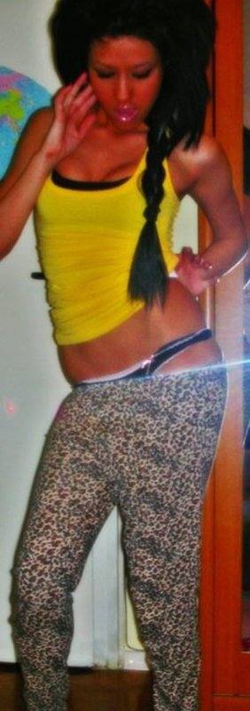 Kallie (19) in Texas | Local Adult Woman