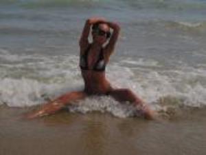 Escorts like Eva are down to fuck you now!