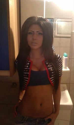Meet local singles like Kristin from Virginia who want to fuck tonight