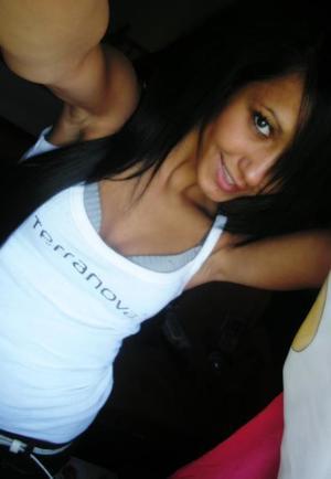 Finding a fuck buddy like Aliyah from South Dakota has never been easier