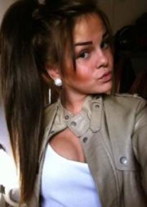 Escorts like Justina are down to fuck you now!