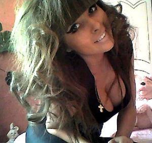 Saturnina from  is looking for adult webcam chat