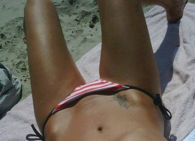 Looking for local cheaters? Take Melanie from New York home with you