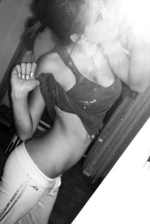 Jodie from Texas is interested in nsa sex with a nice, young man