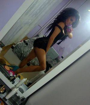 Birdie from North Dakota is looking for adult webcam chat