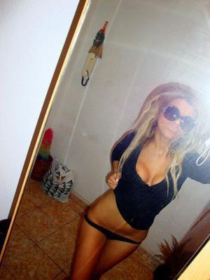 Looking for girls down to fuck? Erin from Quebec is your girl