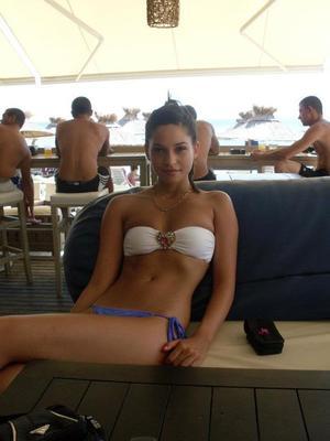 Escorts like Beatriz are down to fuck you now!