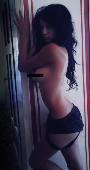 Shaniya from Wisconsin is interested in nsa sex with a nice, young man