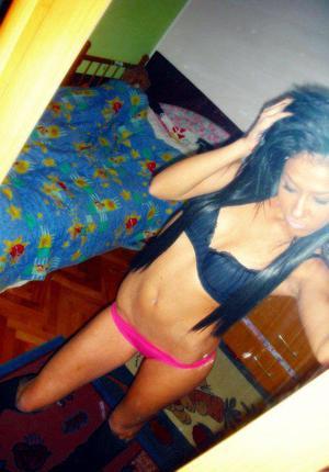 Eleonor from  is looking for adult webcam chat