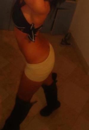 Jaycee from North Carolina is interested in nsa sex with a nice, young man