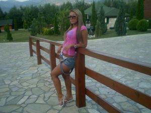 Looking for local cheaters? Take Maggie from New York home with you
