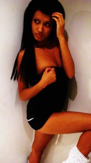Yessenia from Pennsylvania is interested in nsa sex with a nice, young man