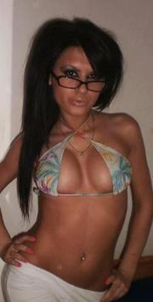 Shelley is a cheater looking for a guy like you!
