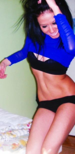 Meet local singles like Katarina from Illinois who want to fuck tonight
