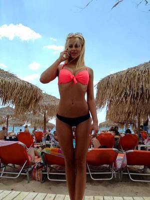Escorts like Reagan are down to fuck you now!