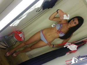 Laurinda from Loma, Colorado is looking for adult webcam chat