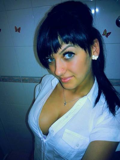 Looking for girls down to fuck? Kira from Maryland is your girl