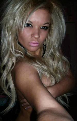 Lilliana from Plainville, Kansas is looking for adult webcam chat