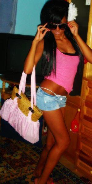 Meet local singles like Karissa from Colorado who want to fuck tonight