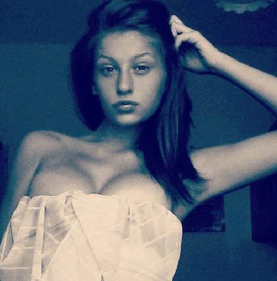 Nicole from Washington is looking for adult webcam chat