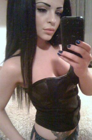 Cleopatra from  is looking for adult webcam chat