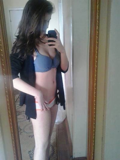 Escorts like Marian are down to fuck you now!