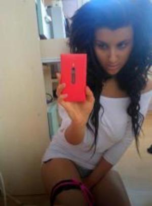 Meet local singles like Alondra from Washington who want to fuck tonight