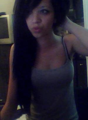 Savanah is a cheater looking for a guy like you!