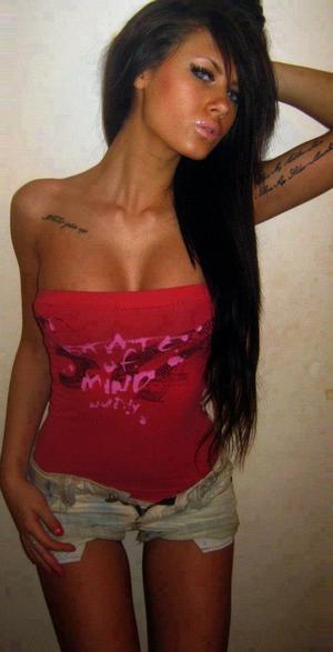 Penelope from Kansas is looking for adult webcam chat