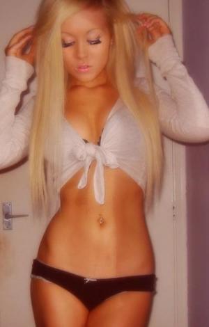 Natalee from Massachusetts is interested in nsa sex with a nice, young man