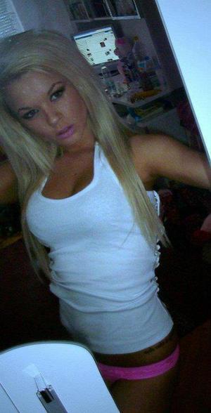 Escorts like Nylah are down to fuck you now!