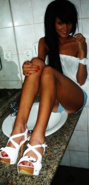 Alondra is a cheater looking for a guy like you!