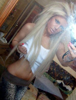 Angla from  is looking for adult webcam chat